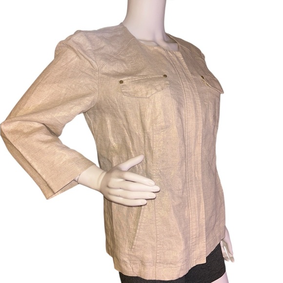 Chico's FOILED LINEN JACKET
Beige Gold Shimmer
100% Linen 3/4
Sleeve Full Zip - Picture 5 of 9